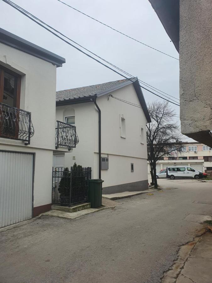 Apartman Din Travnik Eksteriør billede